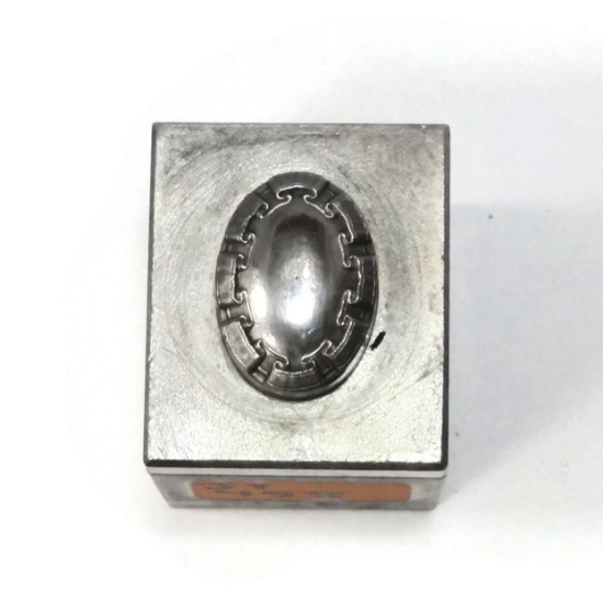 Picture of Impression Die Everbound Ribbon Bezel