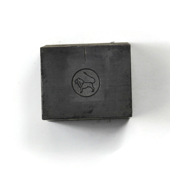 Picture of Minimalist Leo Silver Stamping