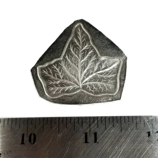 Picture of Large Ivy Leaf Silver Stamping