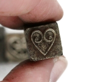 Picture of Impression Die Heart Clasps Shot Plate