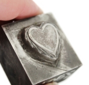 Picture of Impression Die Feathered Heart