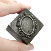 Picture of Impression Die Rose Mirror