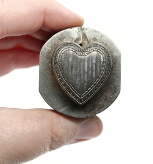 Picture of Impression Die Lacey Heart Locket