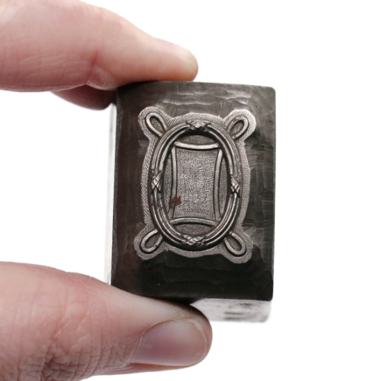 Picture of Impression Die French Entwined Bezel