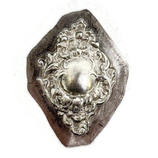 Picture of Sterling Silver Stamping Floral Pendant w/ Bezel