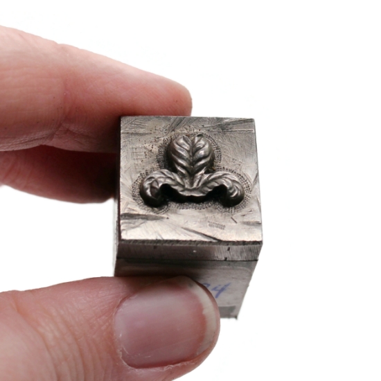 Picture of Impression Die Deep Lined Tri Leaf