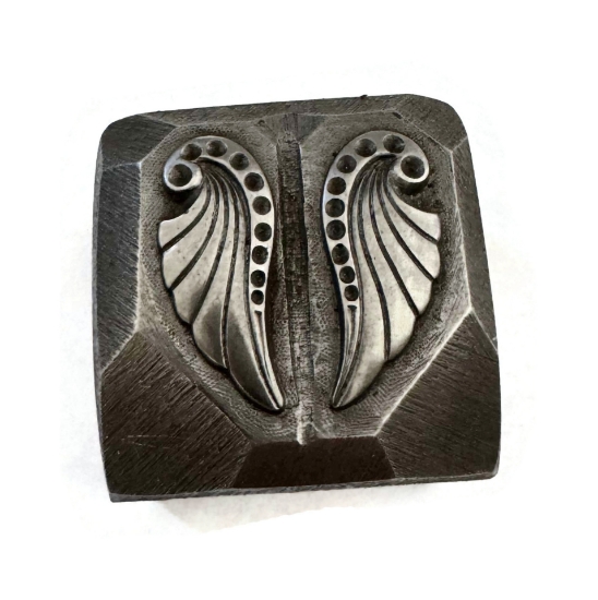 Picture of Impression Die Deco Winged Earrings