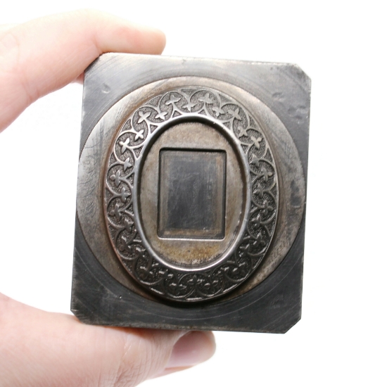 Picture of Impression Die Great Gothic Edge Bezel